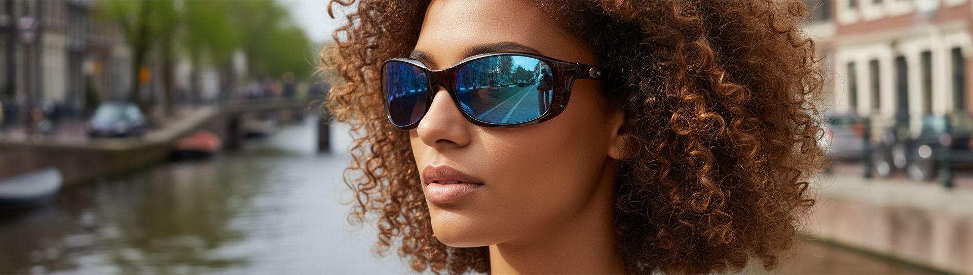 Polarized gray rectangle sunglasses with plastic frame for fishing and boating protection — view 3